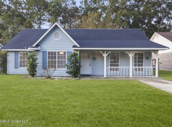 3309 Neptune Drive, Gautier, MS 39553