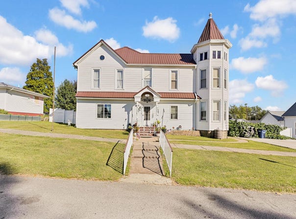 150 W Webster st., Sebree, KY 42455