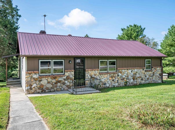 5870 Lyons Road, Dublin, VA 24084
