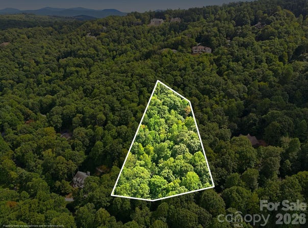 315 Kenmure Drive, Flat Rock, NC 28731