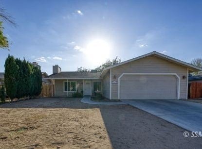 621 Glen Ct, Ridgecrest, CA 93555