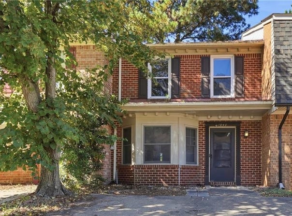 1940 Candlelight Drive, Chesapeake, VA 23325