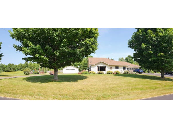 248 Lee Road, Lincoln, ME 04457