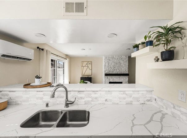 1192 Mitchell Avenue, Tustin, CA 92780