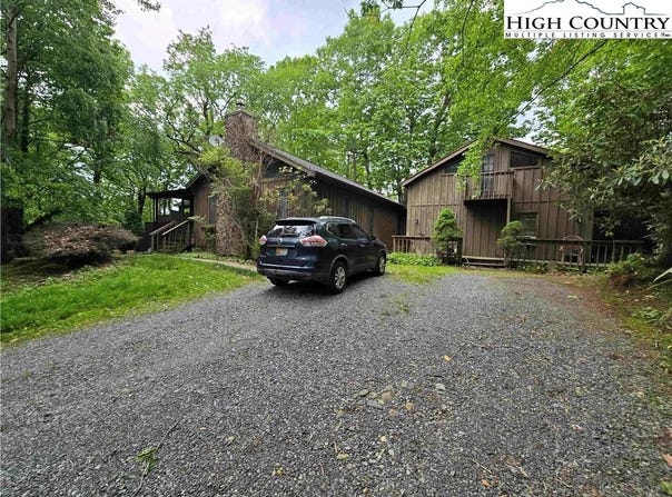 199 Brooker Street, Blowing Rock, NC 28605