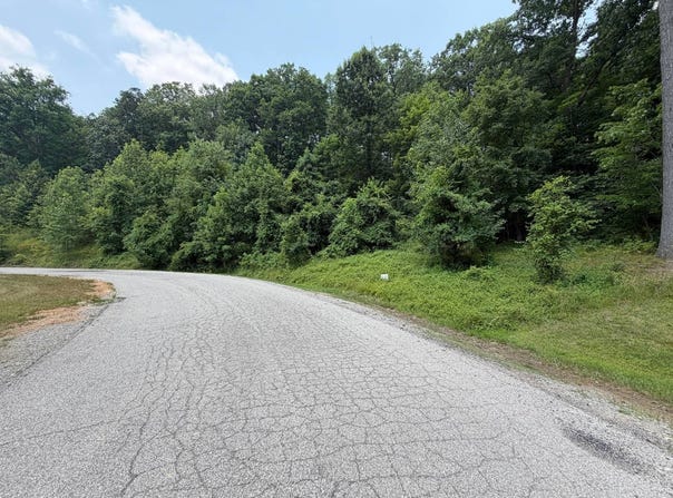 Graff Lane, Charleston, WV 25304
