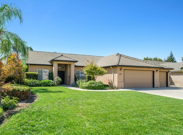 2717 W Wren Avenue, Visalia, CA 93291