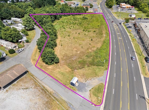 560 LEE HWY, VERONA, VA 24482