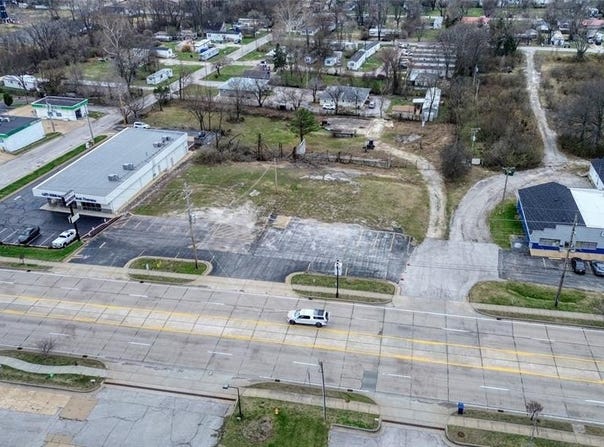 1710 W Osage Street, Pacific, MO 63069