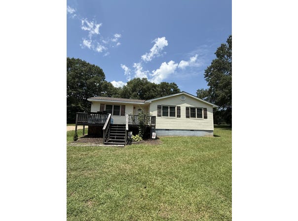 945 4TH St, Carbon Hill, AL 35549