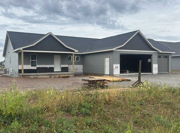 8361 MARLO Avenue, NEENAH, WI 54956