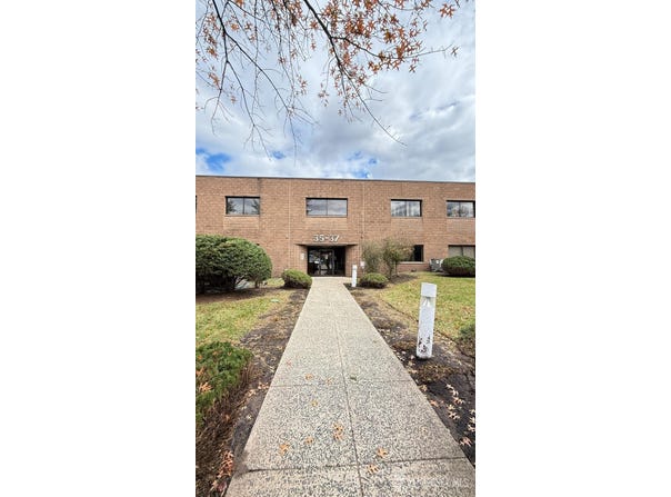 37 Progress Street, Edison, NJ 08820
