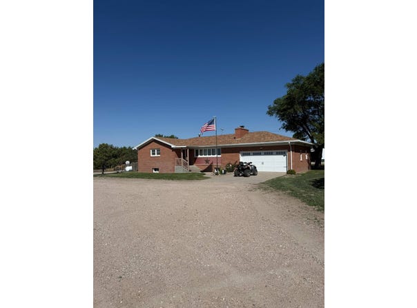 3490 Road 121, Gurley, NE 69141