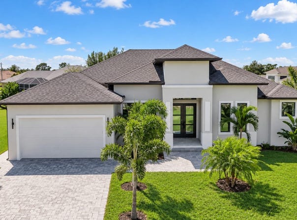 1 WHITE MARSH Road, ROTONDA WEST, FL 33947