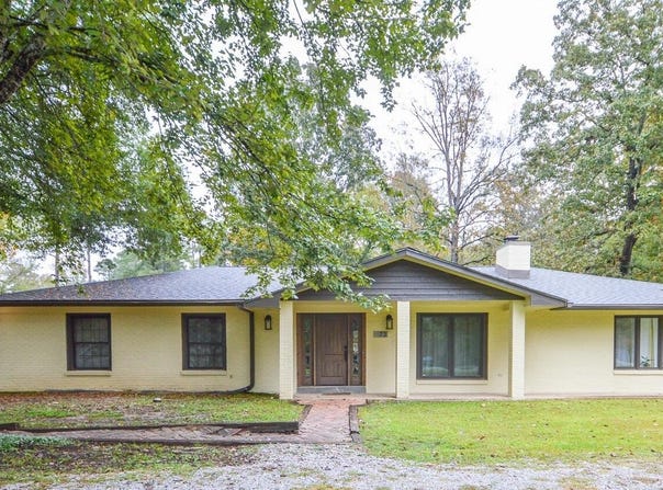 73 Lisa Ln, Starkville, MS 39759