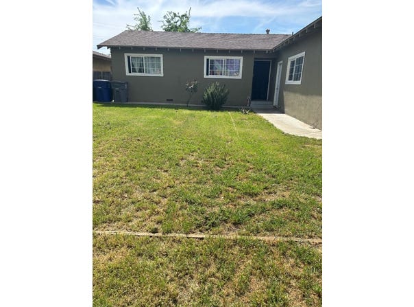 517 Pinion ST, Los Banos, CA 93635