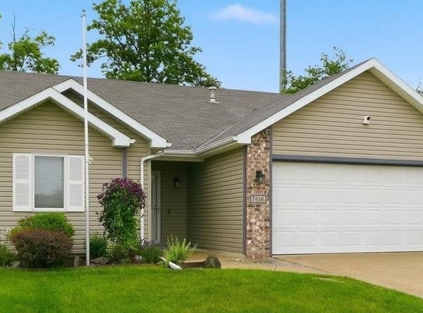 7616 Bowlander Way, Fort Wayne, IN 46835-9146