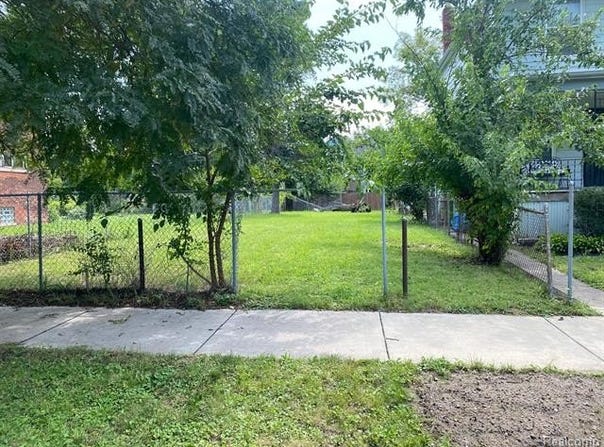 414 MELBOURNE Street, Detroit, MI 48202