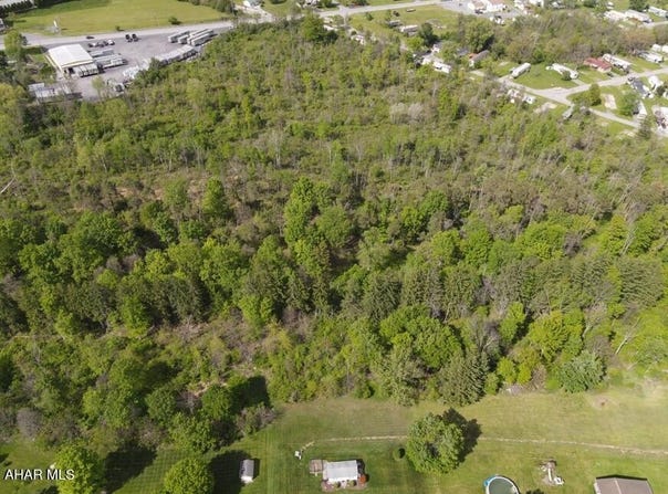 Windvale Drive, Duncansville, PA 16635