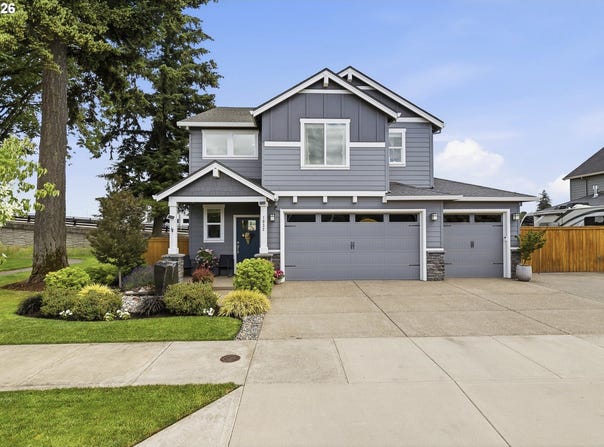 1032 S WILLOW St, Canby, OR 97013