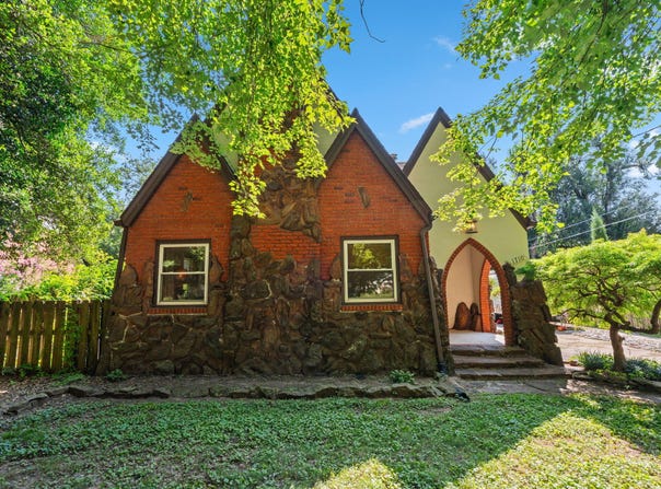 1710 S Kimbrough Avenue, Springfield, MO 65807