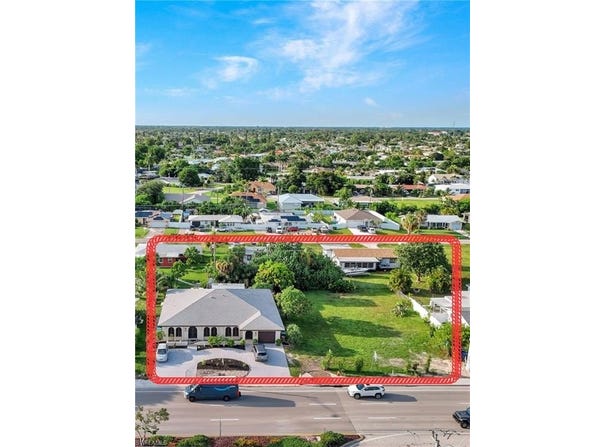 227-225 Cape Coral Pkwy E, CAPE CORAL, FL 33904