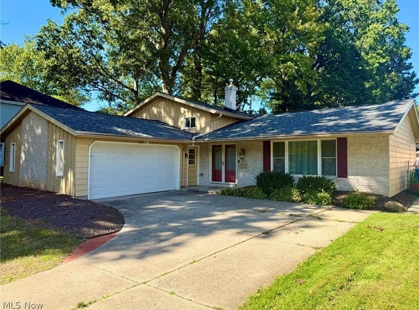 28096 Edgepark Drive, North Olmsted, OH 44070