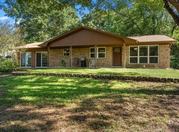 139 Vista Dr, Eustace, TX 75124