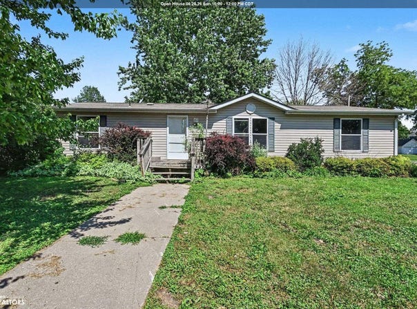 401 walnut Street, Walnut, IA 51577