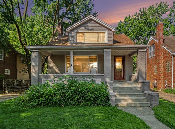 907 University Place, Grosse Pointe, MI 48230
