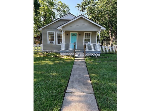 732 4Th Street, Sealy, TX 77474