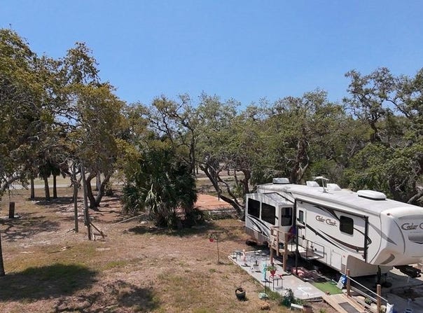 50 Main, Horseshoe Beach, FL 32648