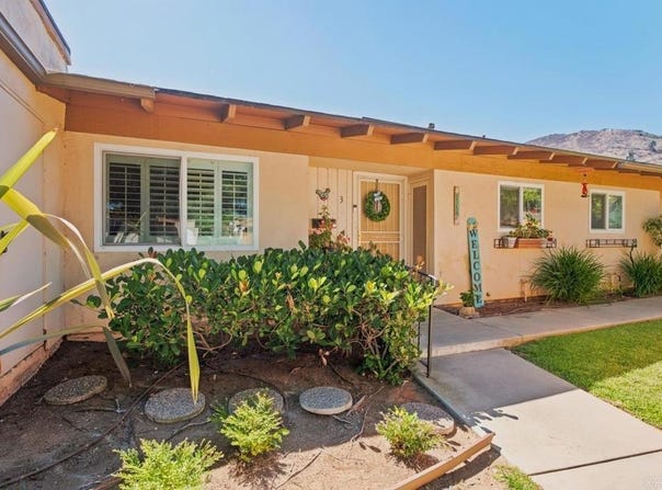 1218 Green Garden Dr, El Cajon, CA 92021