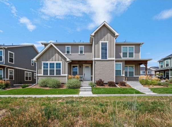 722 Crossbill Dr, Berthoud, CO 80513