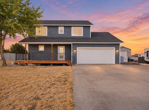 4406 Mount Adams View Drive, West Richland, WA 99353