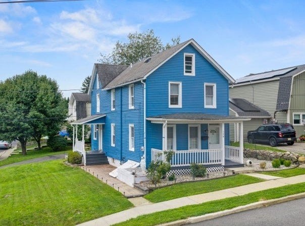 106 Allen St, Netcong Boro, NJ 07857-1226