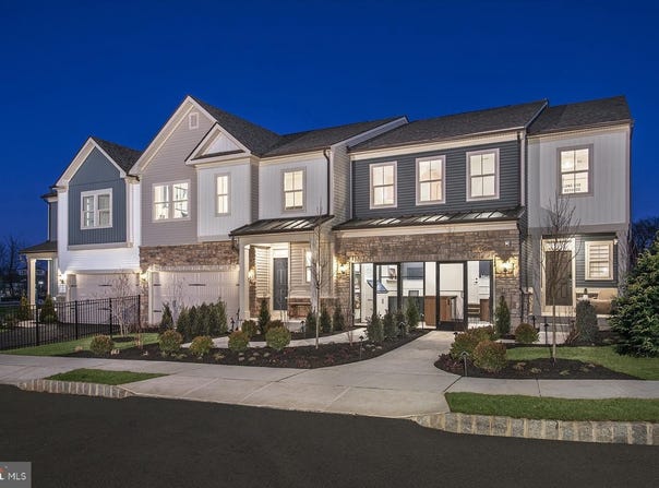 437 ASPEN TRAIL, MAPLE GLEN, PA 19002