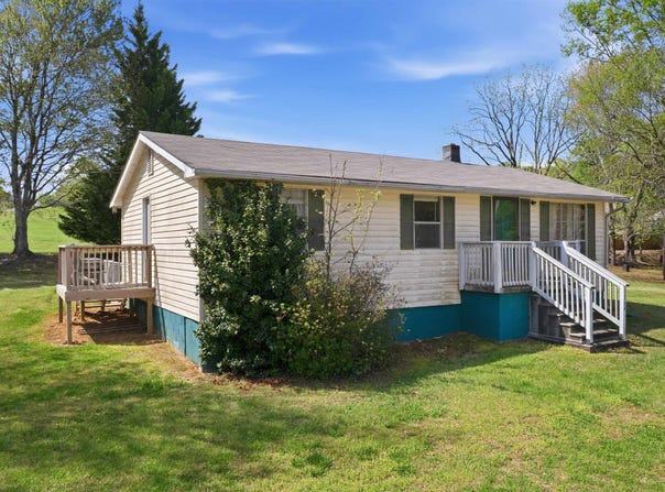 1360 Old Mill Road, Campobello, SC 29322