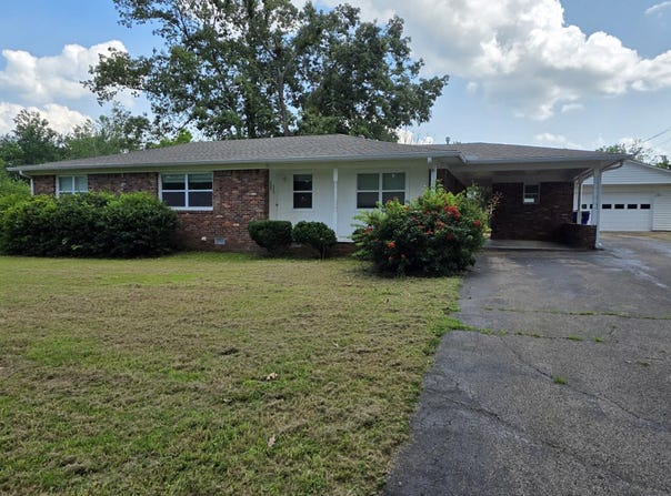 350 Shaw Lane, Savannah, TN 38372