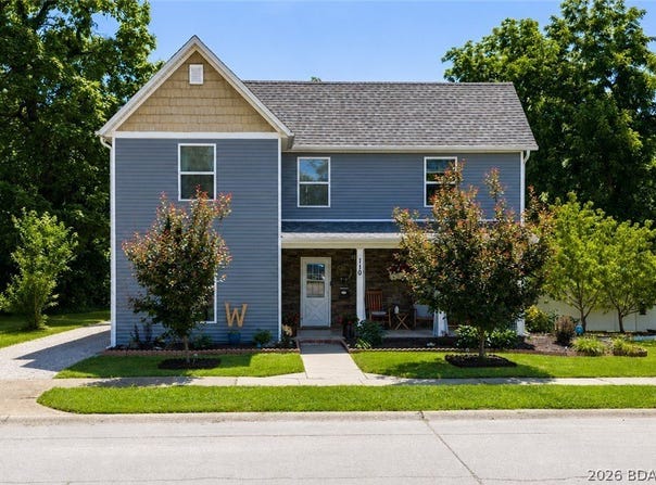 110 N Oak Street, Eldon, MO 65026