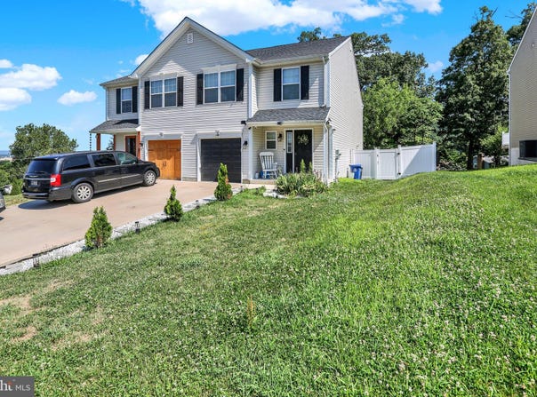 7 ROSALIES Way, TEMPLE, PA 19560