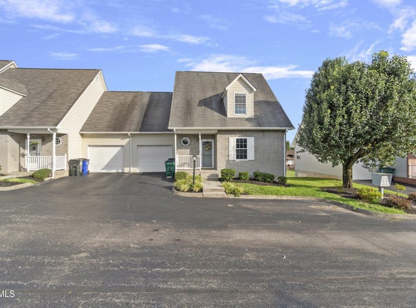 3411 Hamilton Place Dr, Morristown, TN 37814