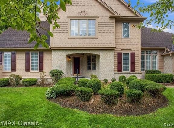 619 Windsor Run, Bloomfield Twp, MI 48304