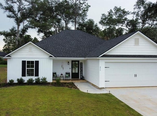 275 Sunflower Trl., Quitman, GA 31643