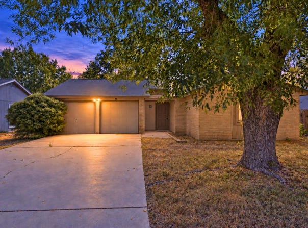 1505 Sagebrush Dr, Round Rock, TX 78681