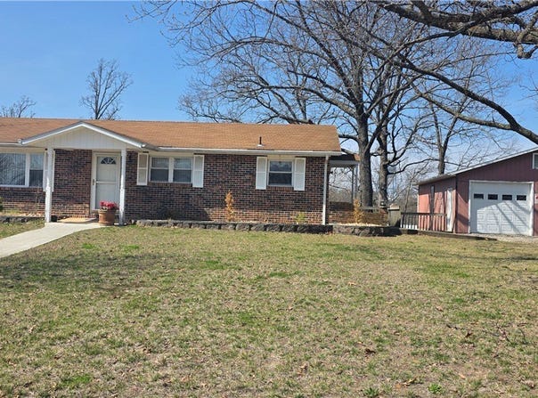 116 Laurie Heights Drive, Laurie, MO 65038