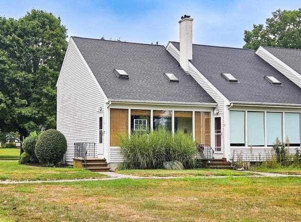 4 Greenfield Drive, Dover, NH 03820