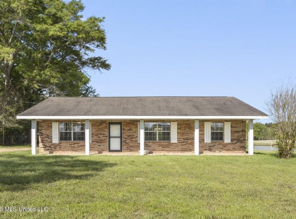 371 Price Road, Perkinston, MS 39573