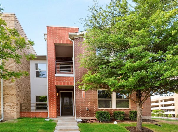 1583 Fiji Street, Dallas, TX 75203