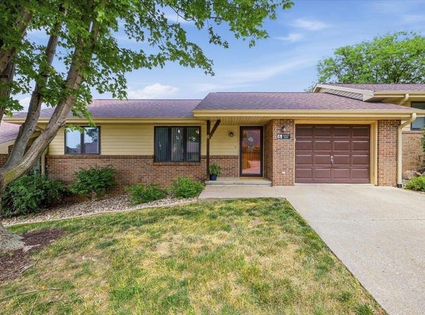 6 HACKETT Drive, OAKLAND, IA 51560